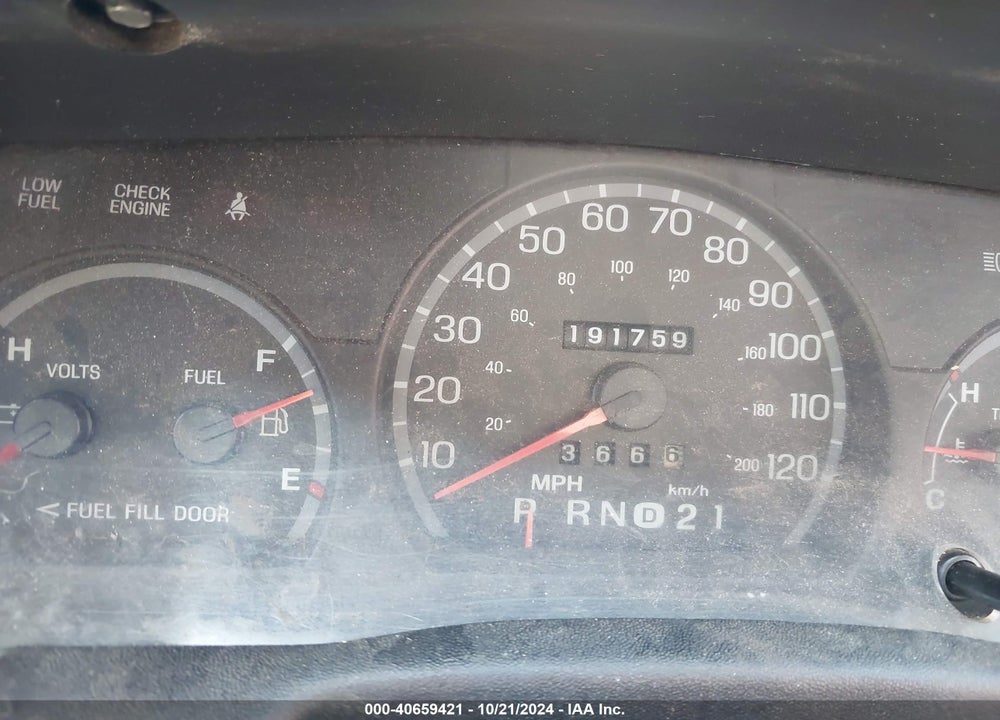 2004 FORD CROWN VICTORIA LX VIN: 2FAFP74W84X184209