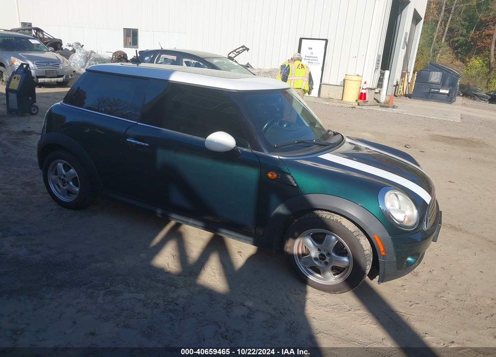 2010 MINI COOPER VIN: WMWMF3C53ATZ26799