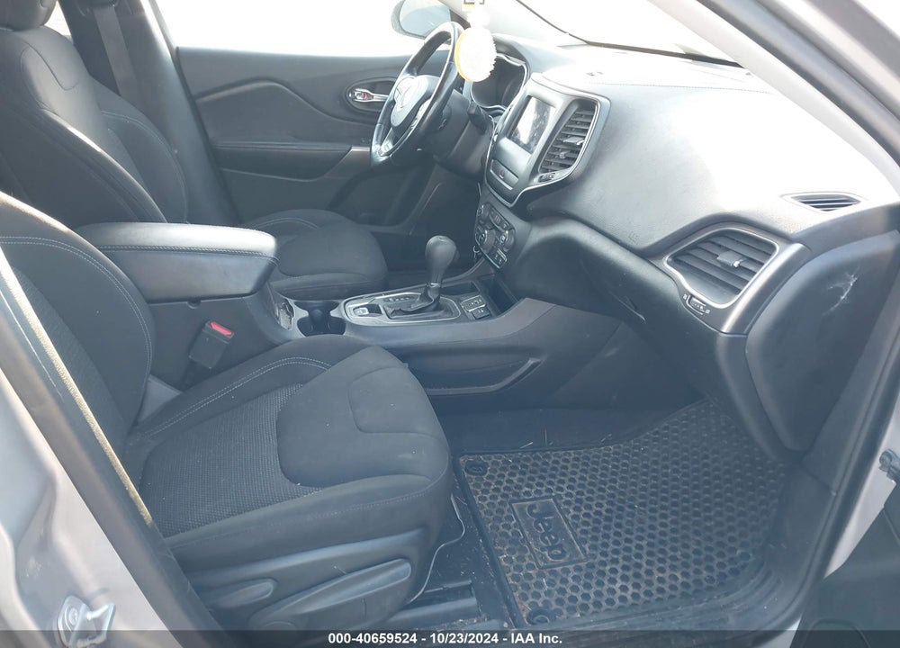 2020 JEEP CHEROKEE LATITUDE FWD VIN: 1C4PJLCB8LD503234