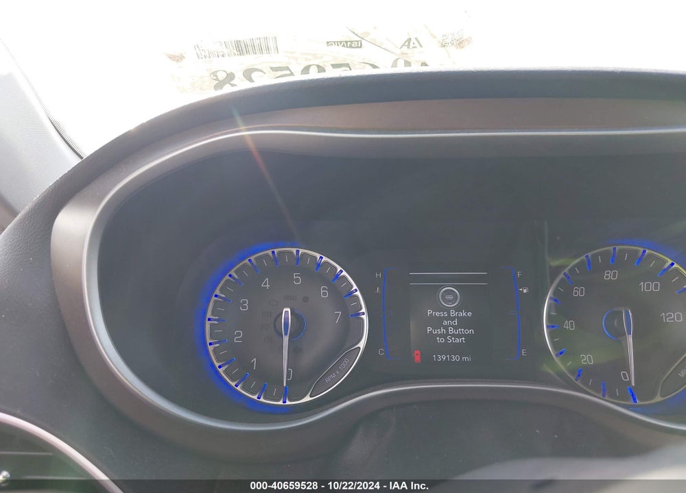 2018 CHRYSLER PACIFICA TOURING L VIN: 2C4RC1BG0JR211172