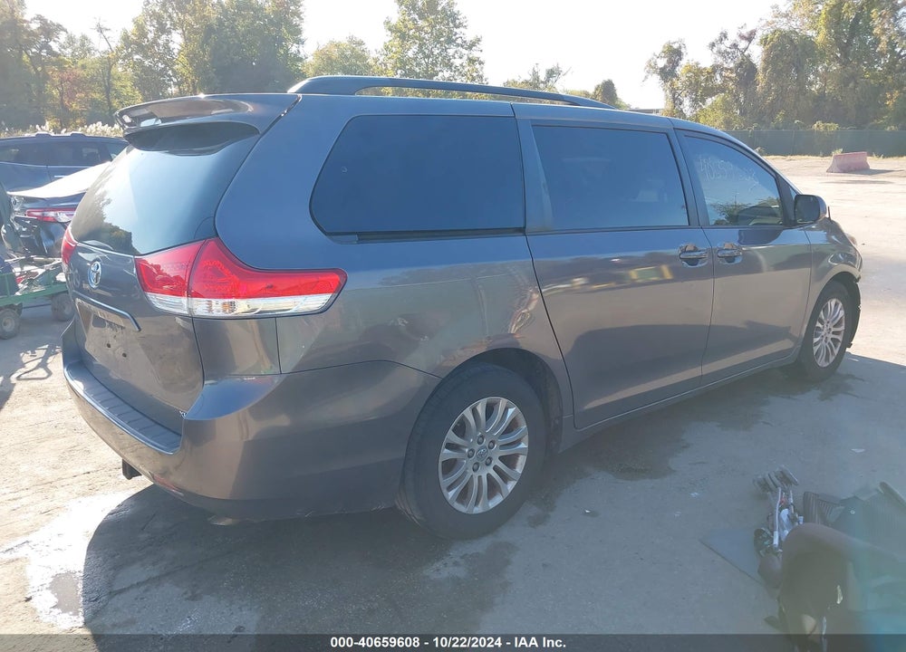 2013 TOYOTA SIENNA VIN: 5TDYK3DC6DS303094