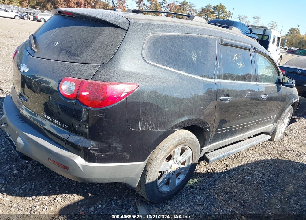2009 CHEVROLET TRAVERSE LT VIN: 1GNEV23D19S123638