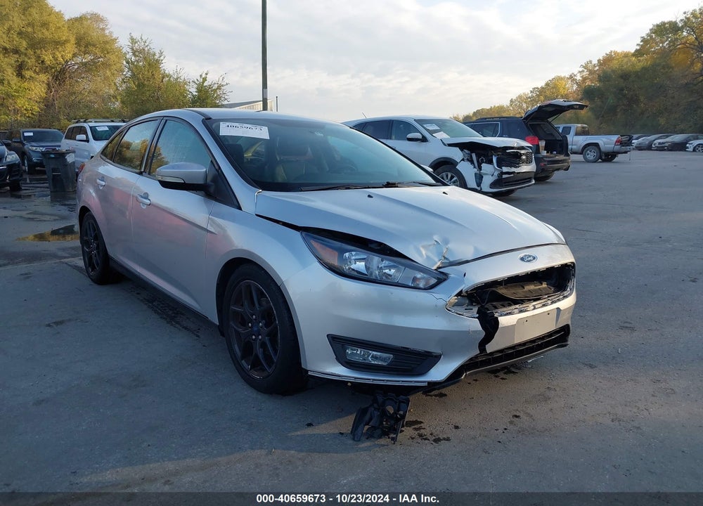 2016 FORD FOCUS SE VIN: 1FADP3F25GL330027