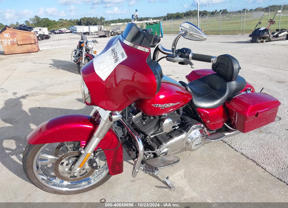2013 HARLEY-DAVIDSON FLHX STREET GLIDE VIN: 1HD1KBM12DB680781