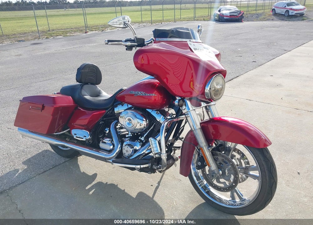 2013 HARLEY-DAVIDSON FLHX STREET GLIDE VIN: 1HD1KBM12DB680781