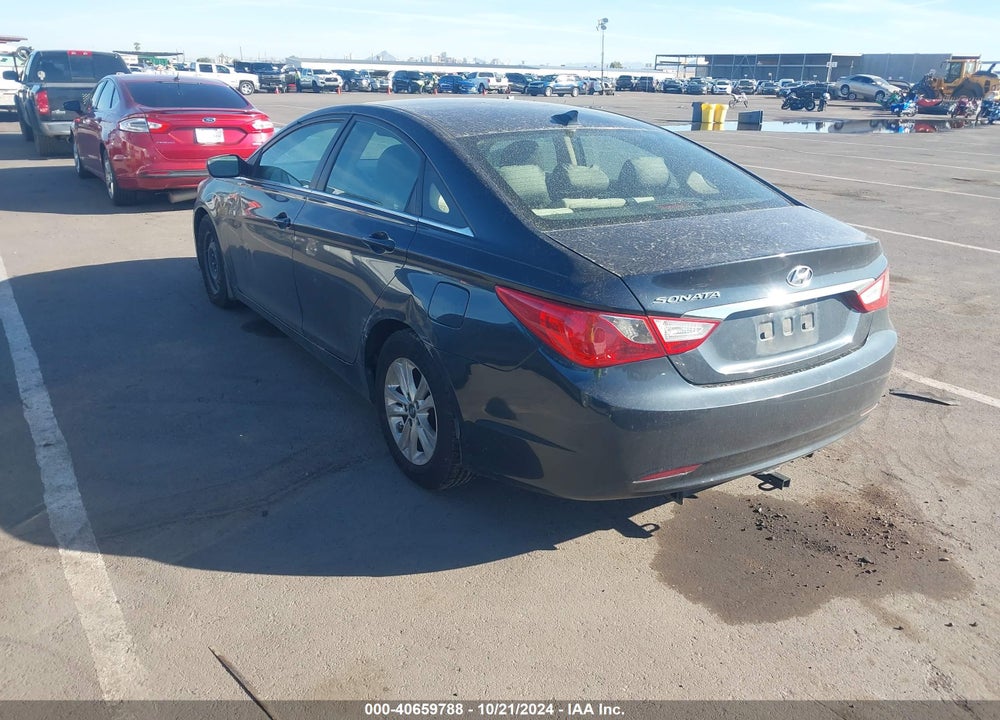 2013 HYUNDAI SONATA GLS VIN: 5NPEB4AC0DH563221