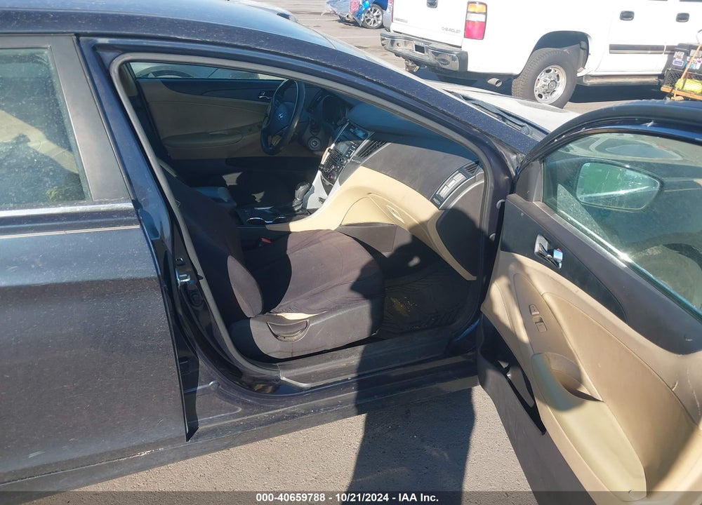 2013 HYUNDAI SONATA GLS VIN: 5NPEB4AC0DH563221