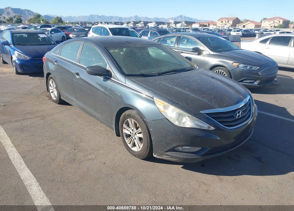 2013 HYUNDAI SONATA GLS VIN: 5NPEB4AC0DH563221