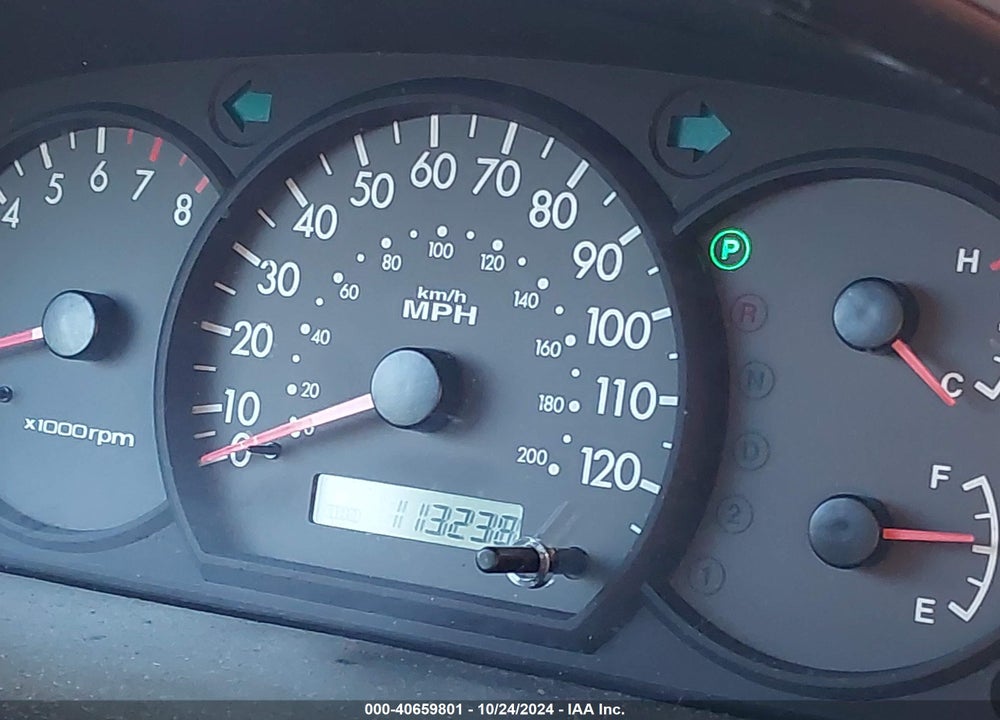 2005 KIA RIO VIN: KNADC125056383768