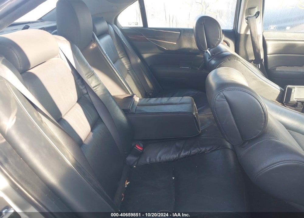 2007 ACURA RL 3.5 VIN: JH4KB16677C004820
