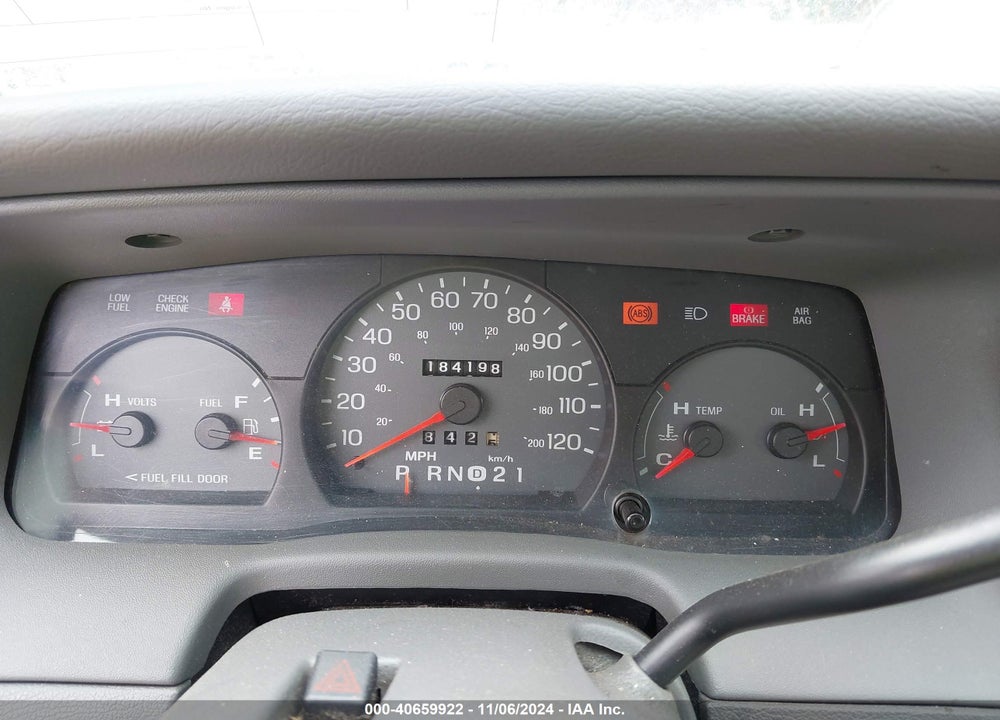 2003 MERCURY GRAND MARQUIS GS VIN: 2MEFM74W23X679862
