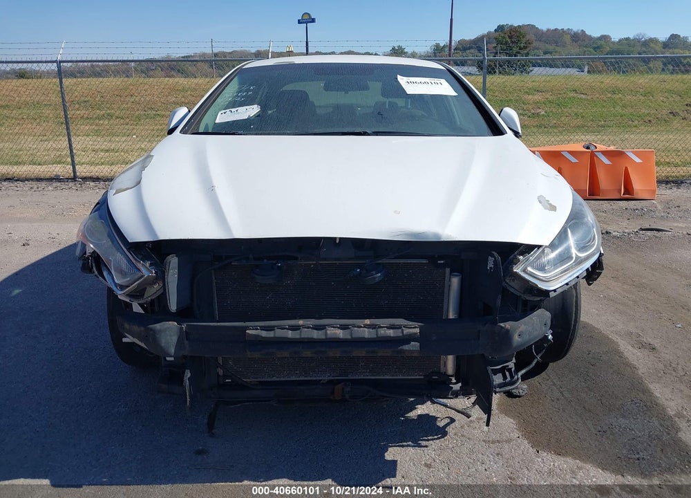 2018 HYUNDAI SONATA VIN: 5NPE24AF1JH724889