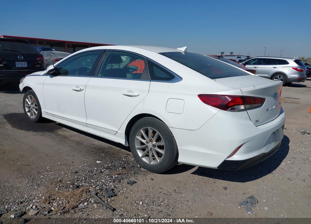 2018 HYUNDAI SONATA VIN: 5NPE24AF1JH724889