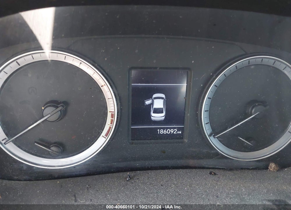 2018 HYUNDAI SONATA VIN: 5NPE24AF1JH724889