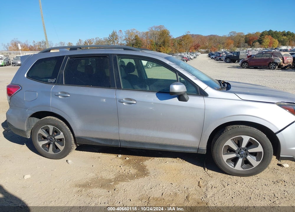 2017 SUBARU FORESTER 2.5I PREMIUM VIN: JF2SJAEC9HH572391