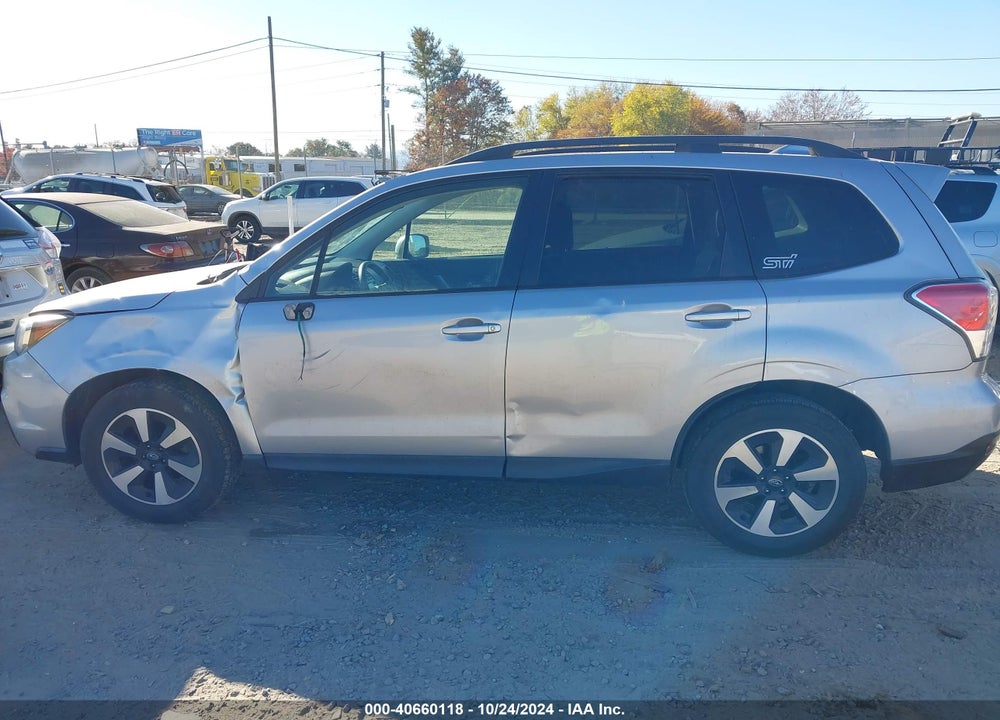 2017 SUBARU FORESTER 2.5I PREMIUM VIN: JF2SJAEC9HH572391