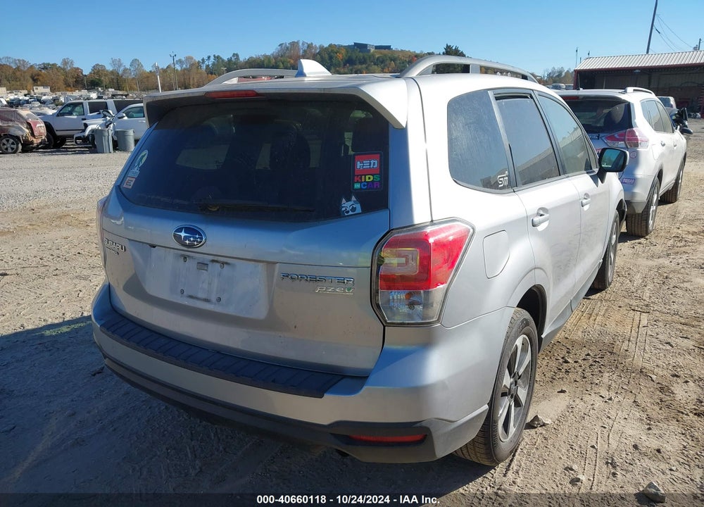 2017 SUBARU FORESTER 2.5I PREMIUM VIN: JF2SJAEC9HH572391