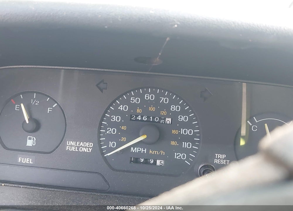 1996 FORD ESCORT LX VIN: 1FASP15J9TW148568