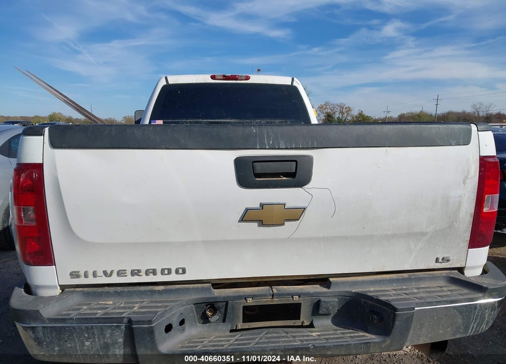 2008 CHEVROLET SILVERADO 3500HD WORK TRUCK VIN: 1GCJK33638F227241