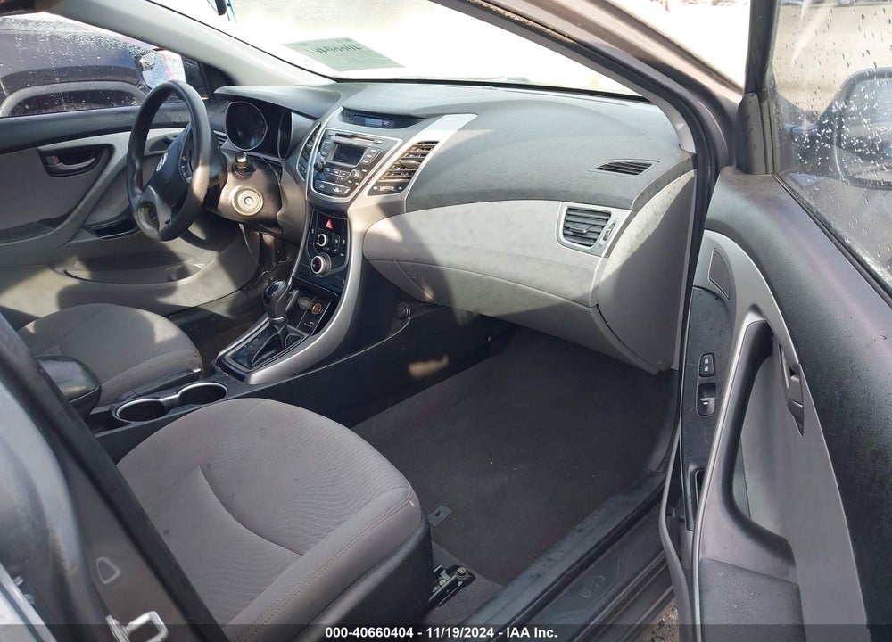 2014 HYUNDAI ELANTRA SE VIN: 5NPDH4AE2EH493346