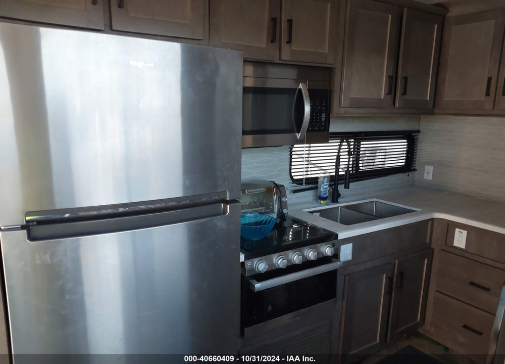 2022 FOREST RIVER LODGE TRAVEL TRAILER VIN: 4X4TWDM27NM061788