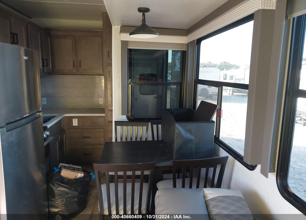 2022 FOREST RIVER LODGE TRAVEL TRAILER VIN: 4X4TWDM27NM061788