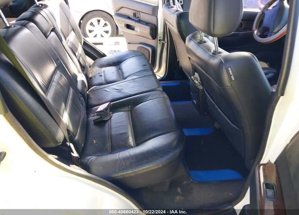 2001 NISSAN PATHFINDER LE VIN: JN8DR07X21W502683