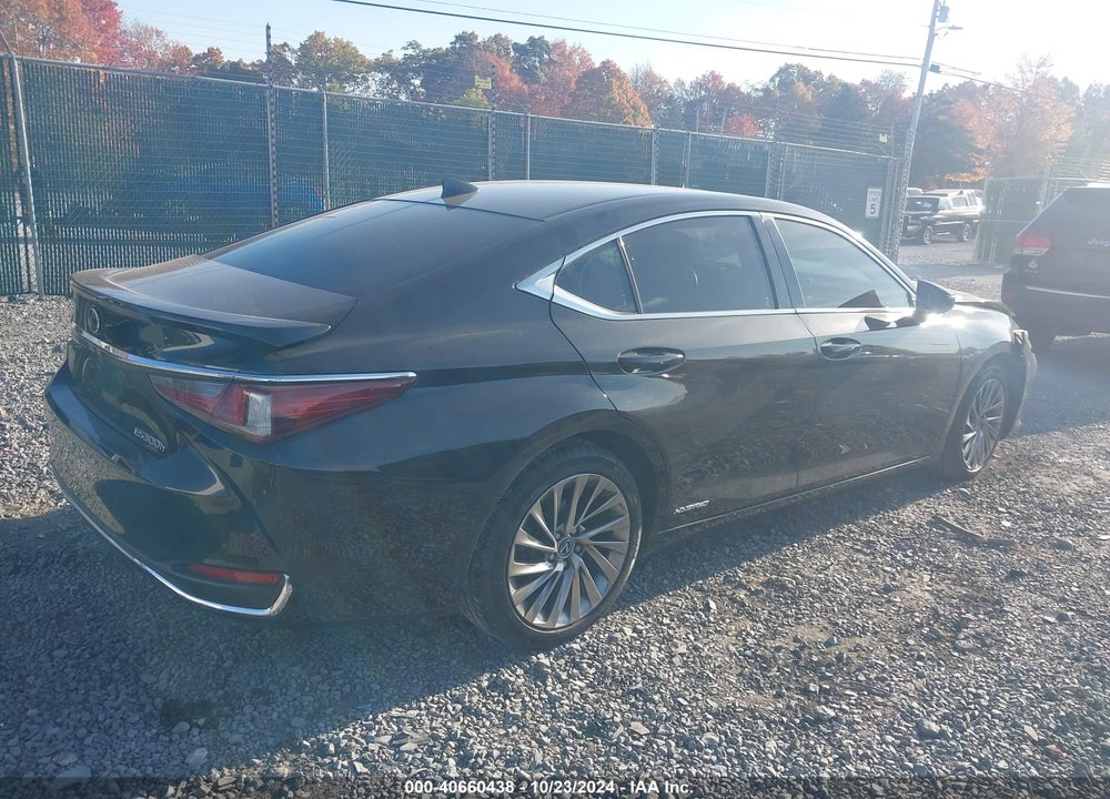 2019 LEXUS ES 300H LUXURY VIN: JTHB21B17K2001649