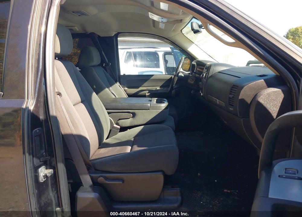 2009 CHEVROLET SILVERADO 1500 LT VIN: 1GCEK29079Z165454