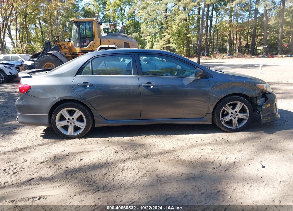 2013 TOYOTA COROLLA S VIN: 2T1BU4EE5DC984928