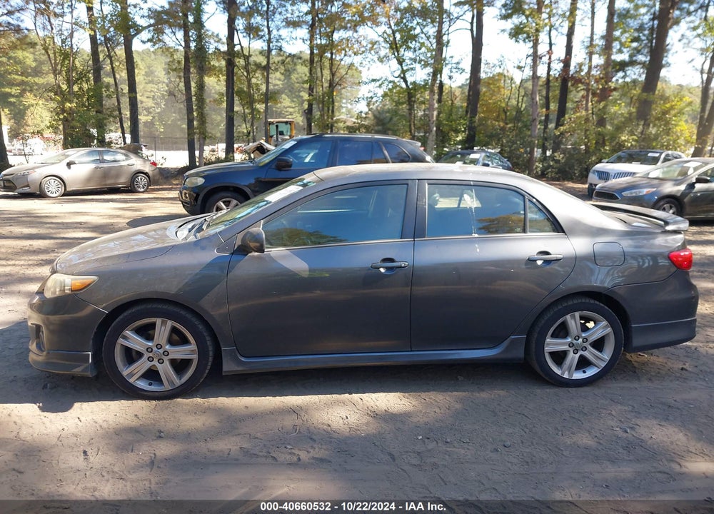 2013 TOYOTA COROLLA S VIN: 2T1BU4EE5DC984928