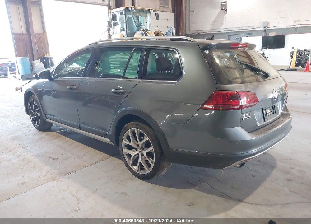 2017 VOLKSWAGEN GOLF ALLTRACK TSI SEL VIN: 3VWH17AUXHM505205