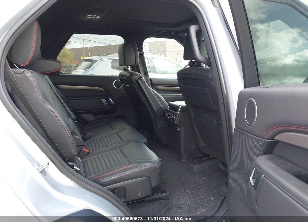 2019 LAND ROVER DISCOVERY HSE LUXURY VIN: SALRT2RK5K2413224