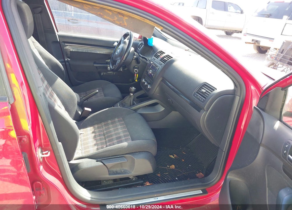 2010 VOLKSWAGEN JETTA TDI CUP EDITION VIN: 3VWHL7AJ5AM155066