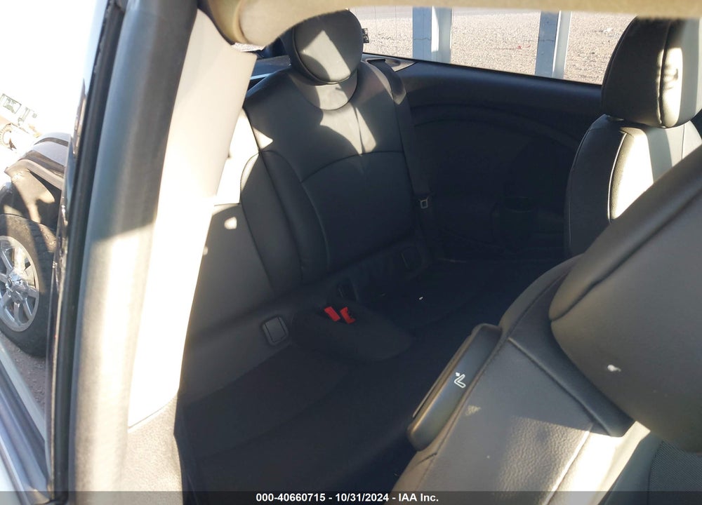 2013 MINI CLUBMAN COOPER VIN: WMWZF3C5XDT490429