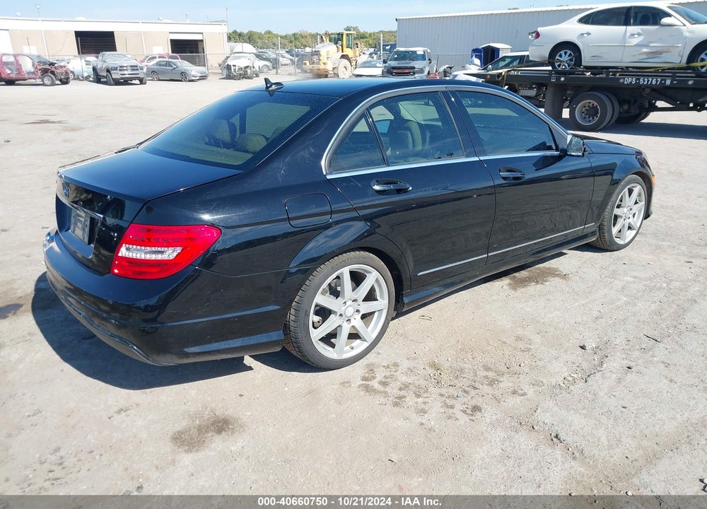 2013 MERCEDES-BENZ C 250 LUXURY/SPORT VIN: WDDGF4HB4DR301257
