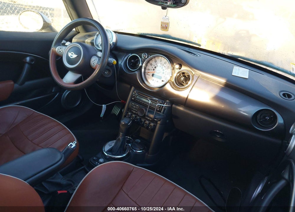 2008 MINI COOPER S VIN: WMWRH33598TL96722