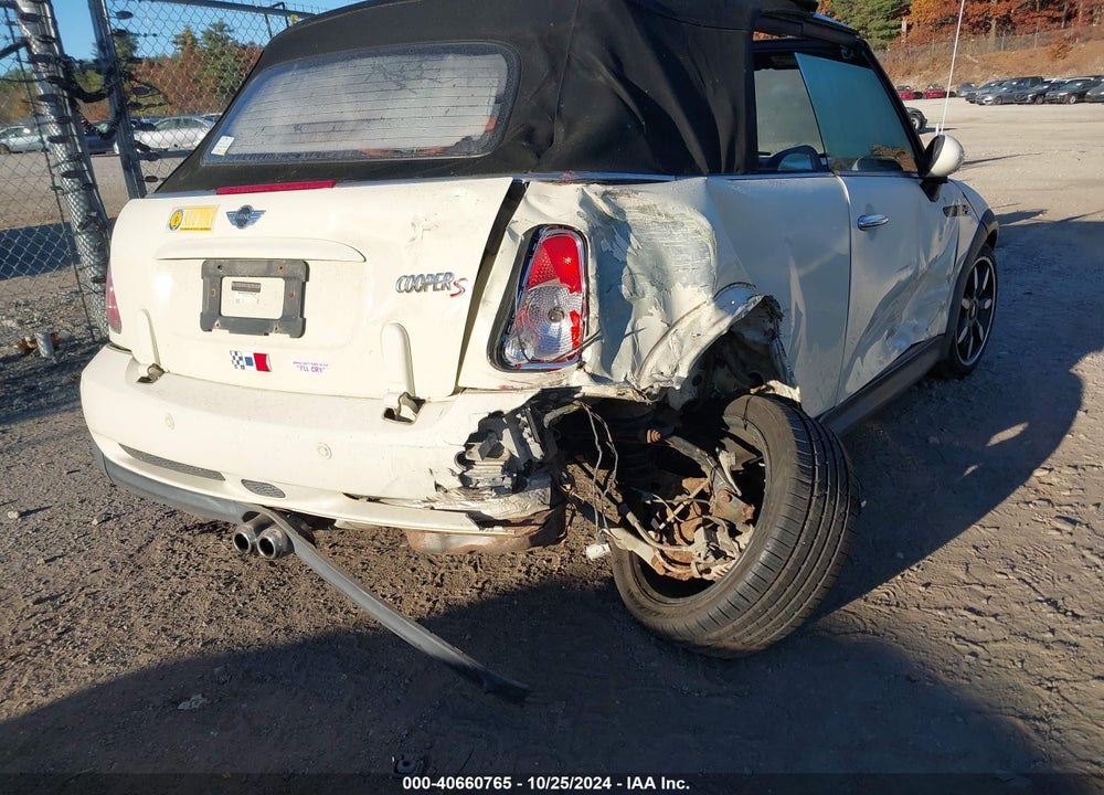 2008 MINI COOPER S VIN: WMWRH33598TL96722