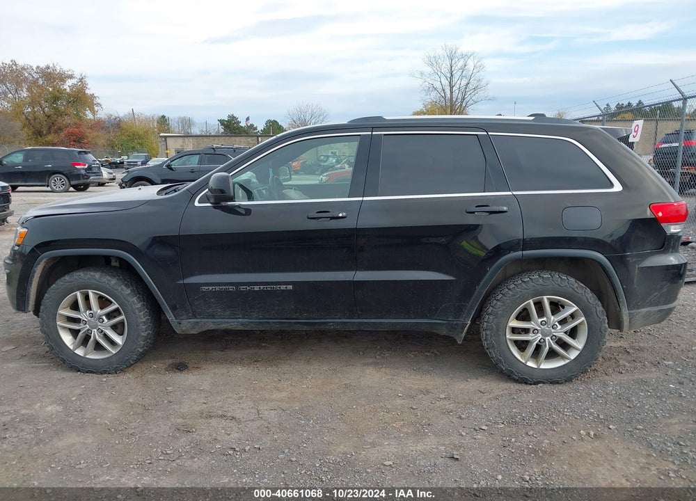 2017 JEEP GRAND CHEROKEE LAREDO 4X4 VIN: 1C4RJFAG9HC651480
