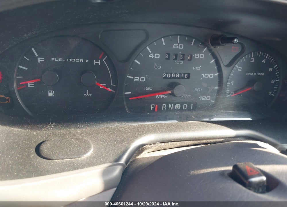 2003 FORD TAURUS SES VIN: 1FAFP55U63G274416