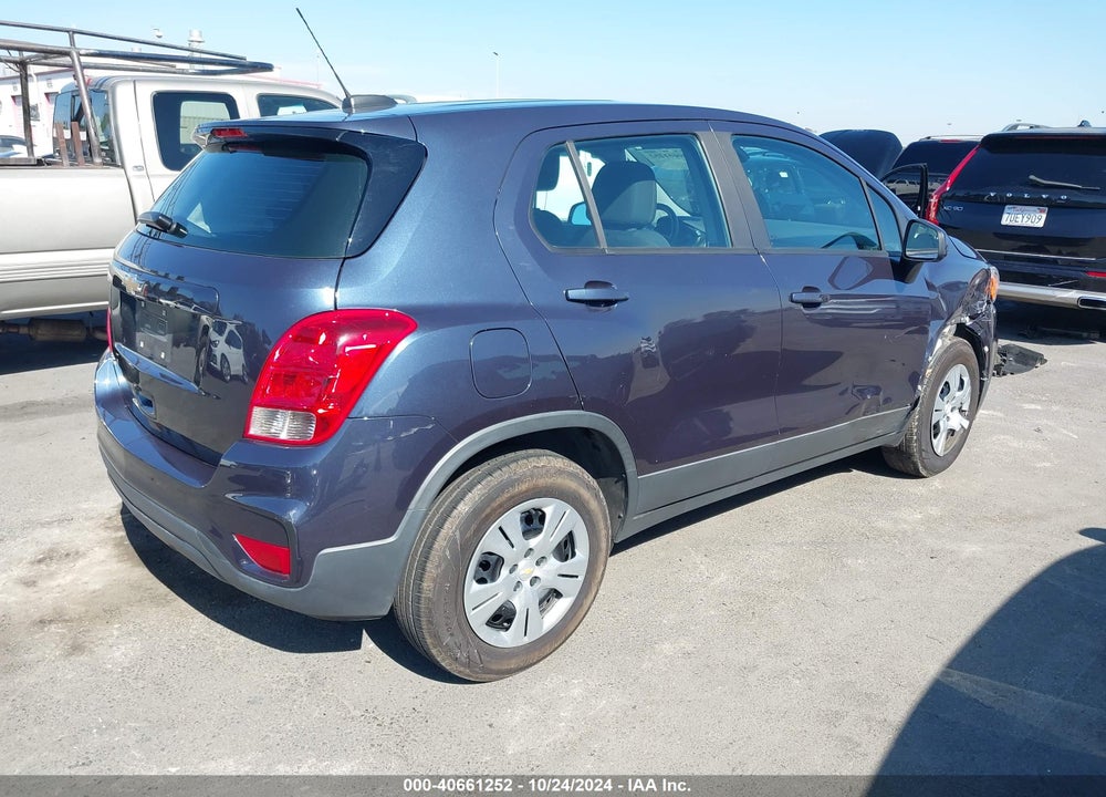 2018 CHEVROLET TRAX LS VIN: 3GNCJKSB4JL171141