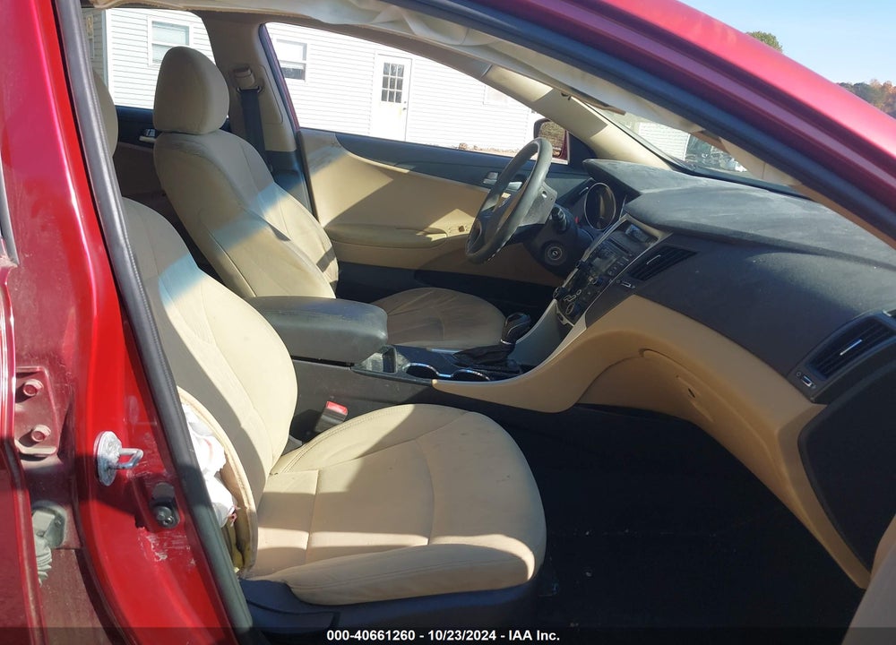 2013 HYUNDAI SONATA GLS VIN: 5NPEB4AC4DH745925