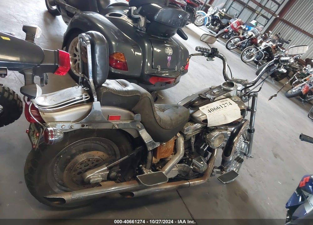 1997 HARLEY-DAVIDSON FXST CUSTOM VIN: 1HD1BKL18VY011379