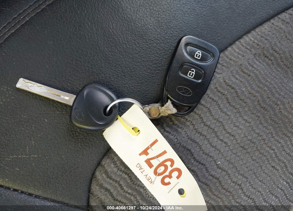 2012 HYUNDAI TUCSON GLS VIN: KM8JU3AC9CU362212