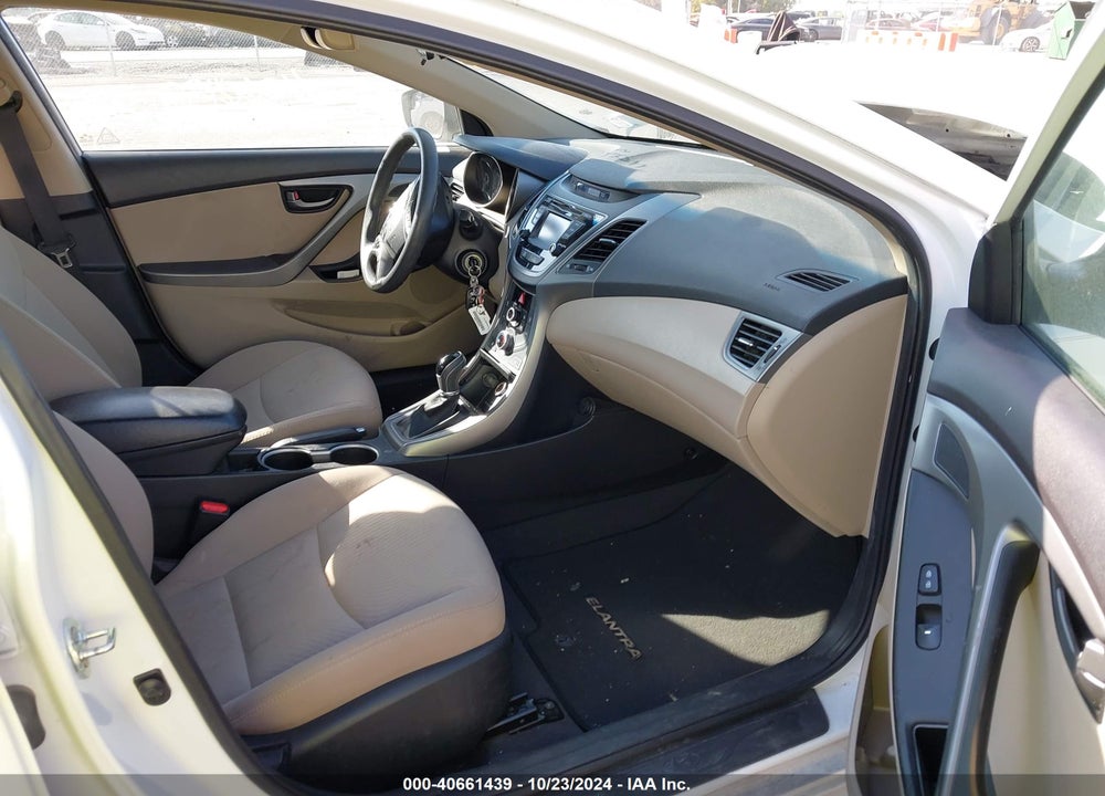 2014 HYUNDAI ELANTRA SE VIN: 5NPDH4AE6EH515333