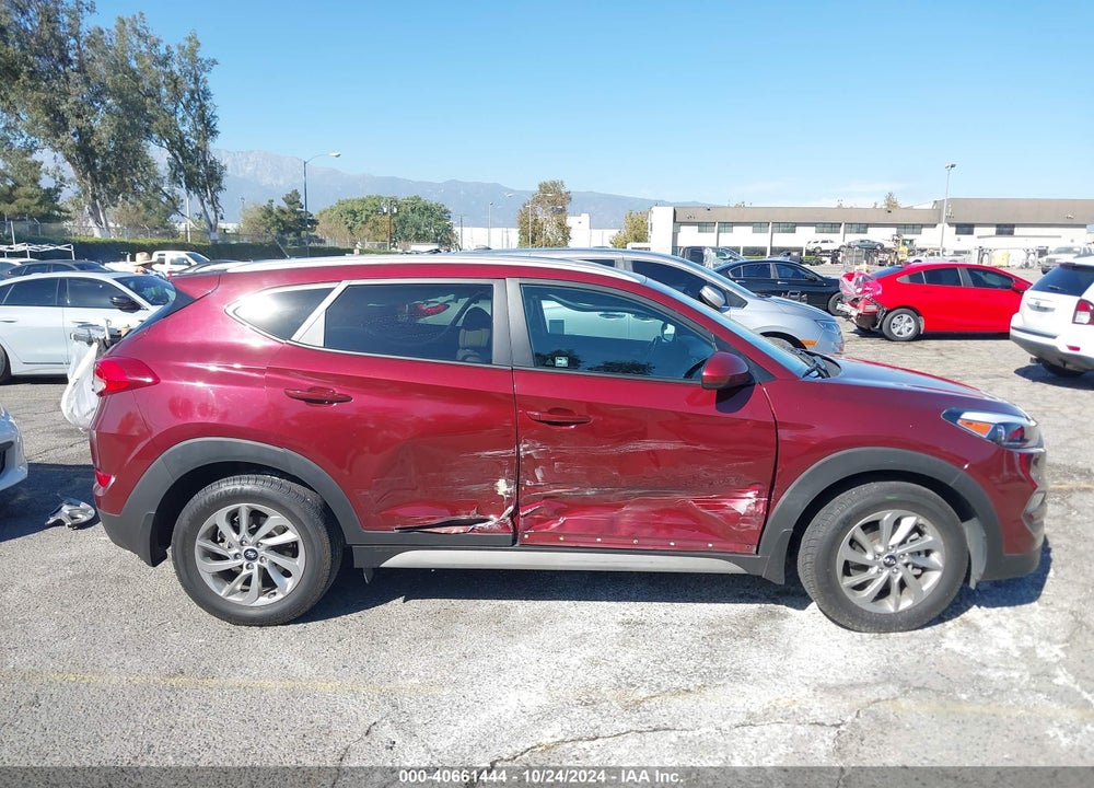 2017 HYUNDAI TUCSON SE VIN: KM8J33A49HU594151