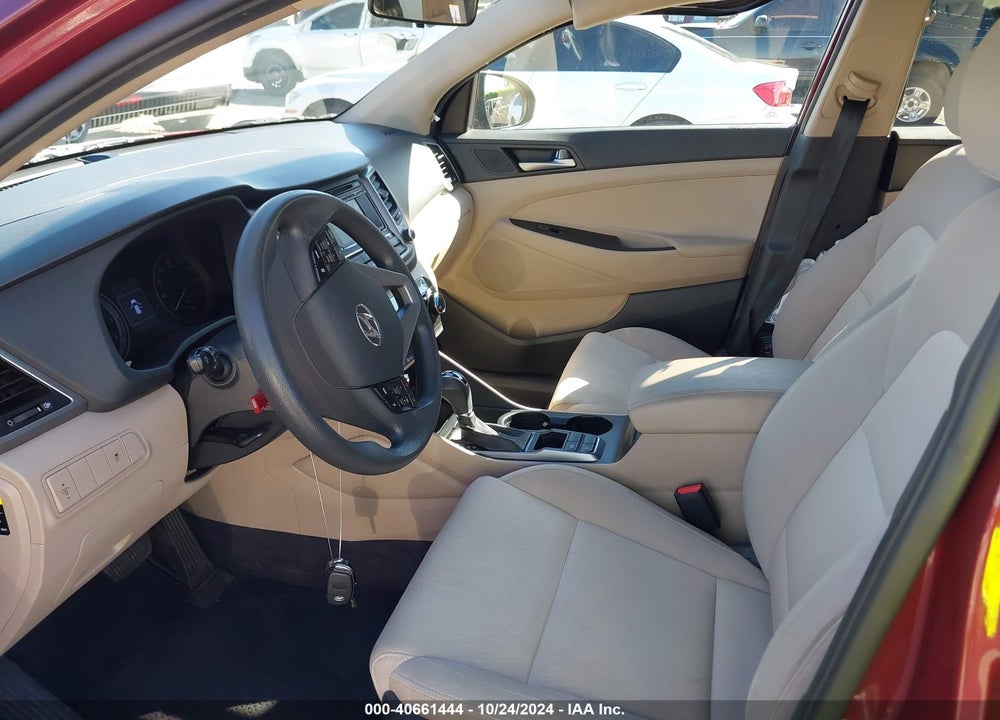 2017 HYUNDAI TUCSON SE VIN: KM8J33A49HU594151