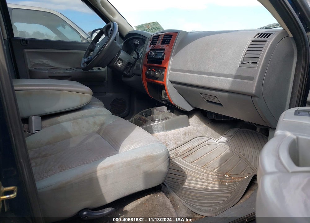2005 DODGE DAKOTA SLT VIN: 1D7HE48N35S205583
