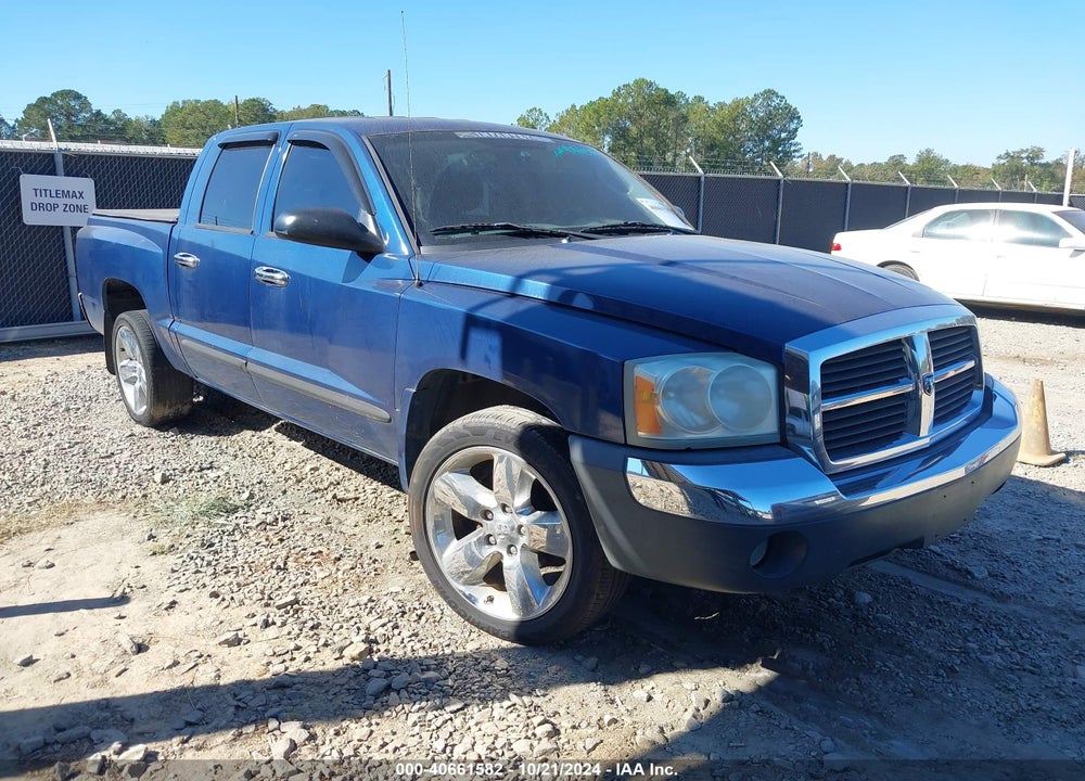 2005 DODGE DAKOTA SLT VIN: 1D7HE48N35S205583