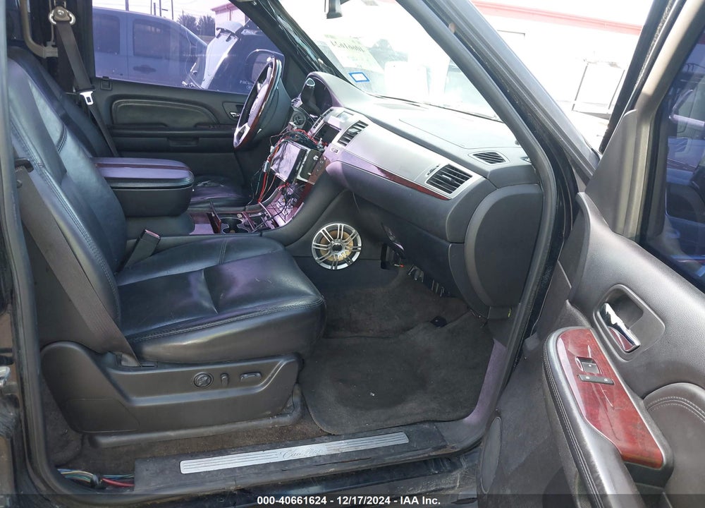2007 CADILLAC ESCALADE STANDARD VIN: 1GYFK63877R325222